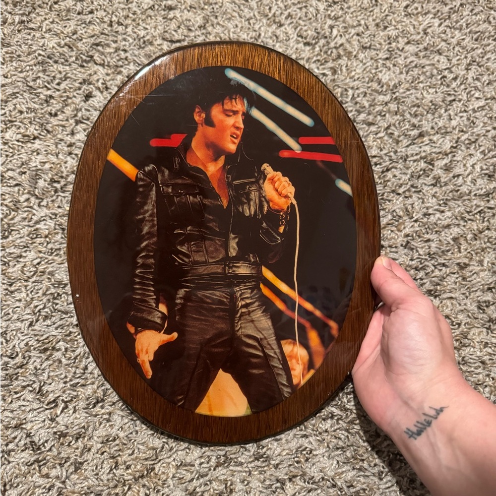 Rare Vintage 1968 Comeback Special Elvis Presley Lacquered Wooden Plaque
